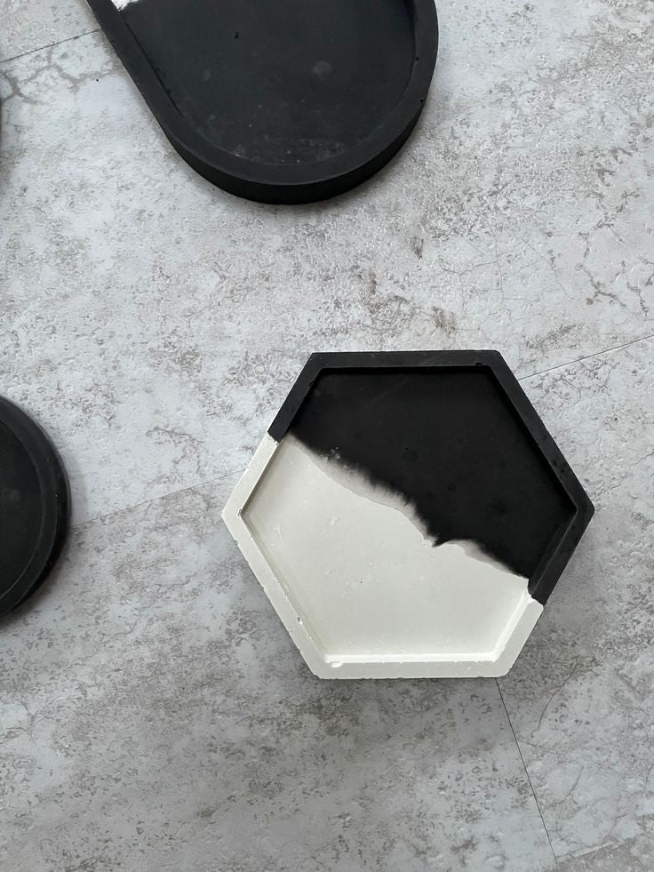 Concerte hexagon tray white mixed with black color (Set of 3)