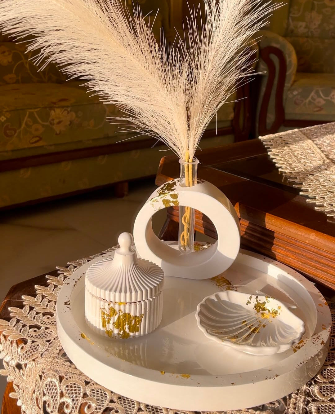 Round Tray , Oval Vase , Shell Tray and Trinket Jar Bundle 76 With Gold Foil