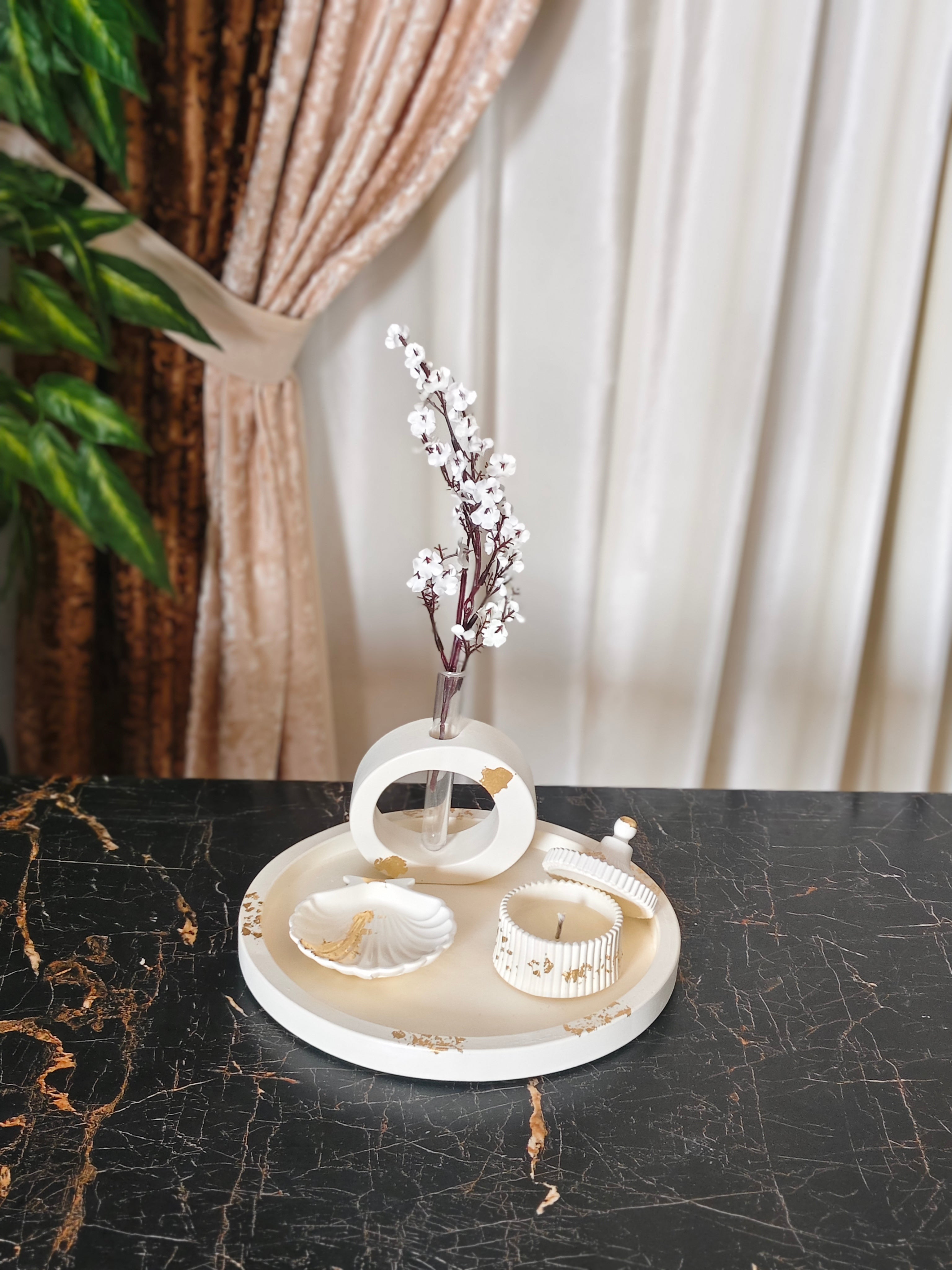 Round Tray , Oval Vase , Shell Tray and Trinket Jar Bundle 76 With Gold Foil