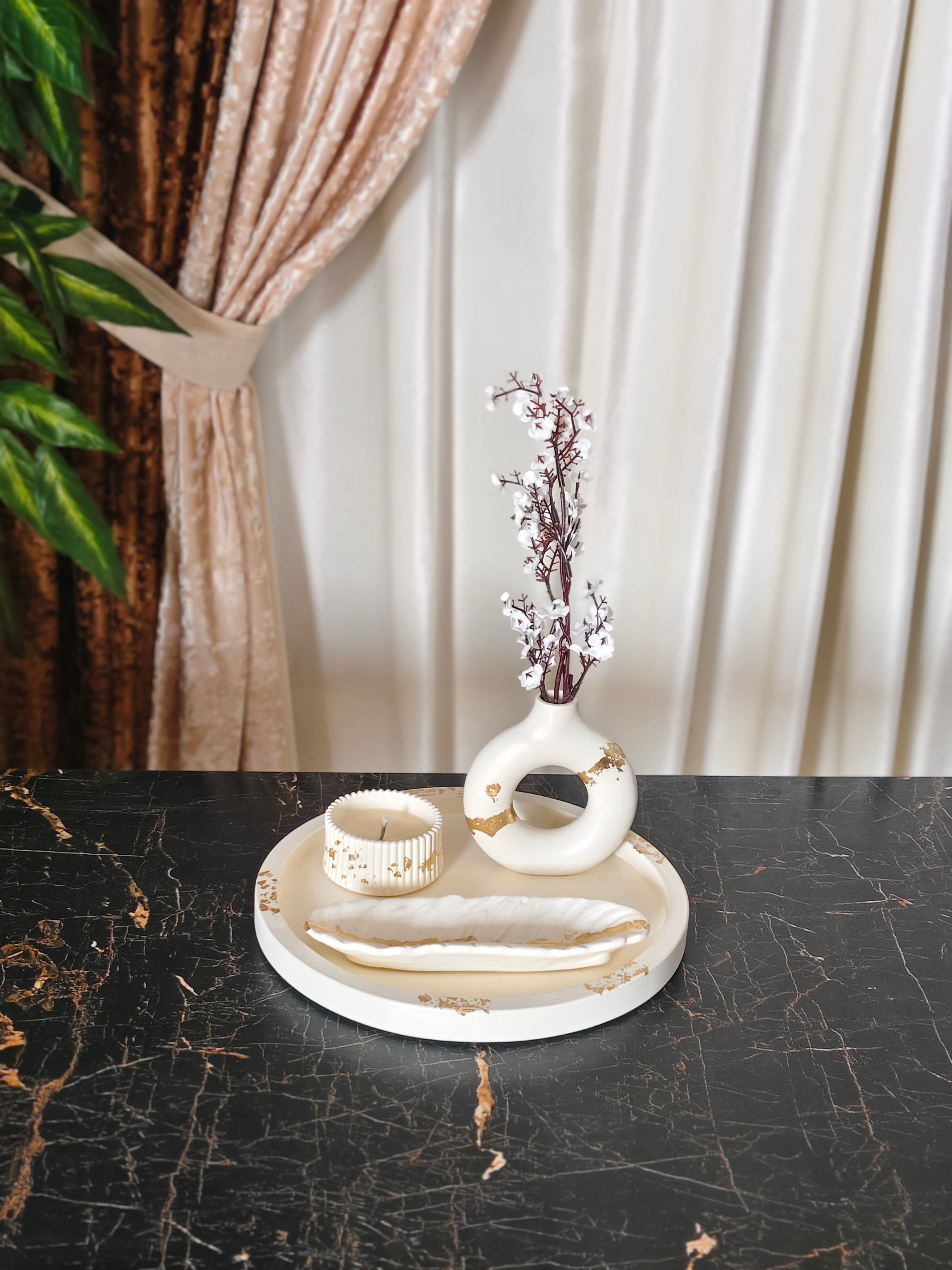 Round tray, Dount Vase, Feather leaf & Trinket Pot Bundle 73 with Gold Foil